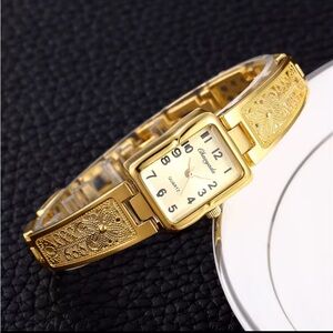 Classic vintage antique Gold Women's Watch